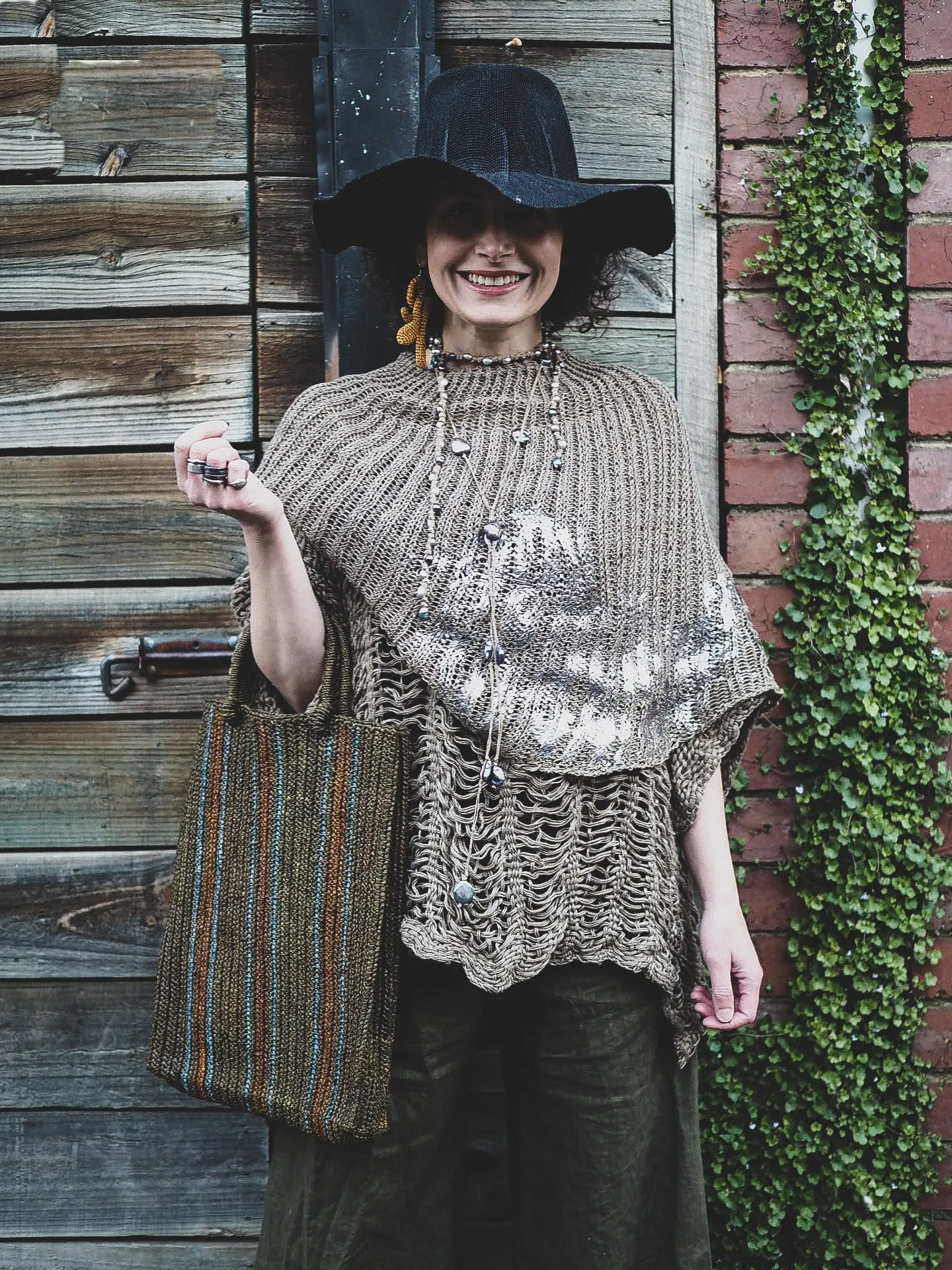 Hand knit shrug (Linen) w/ foil print - Mocca