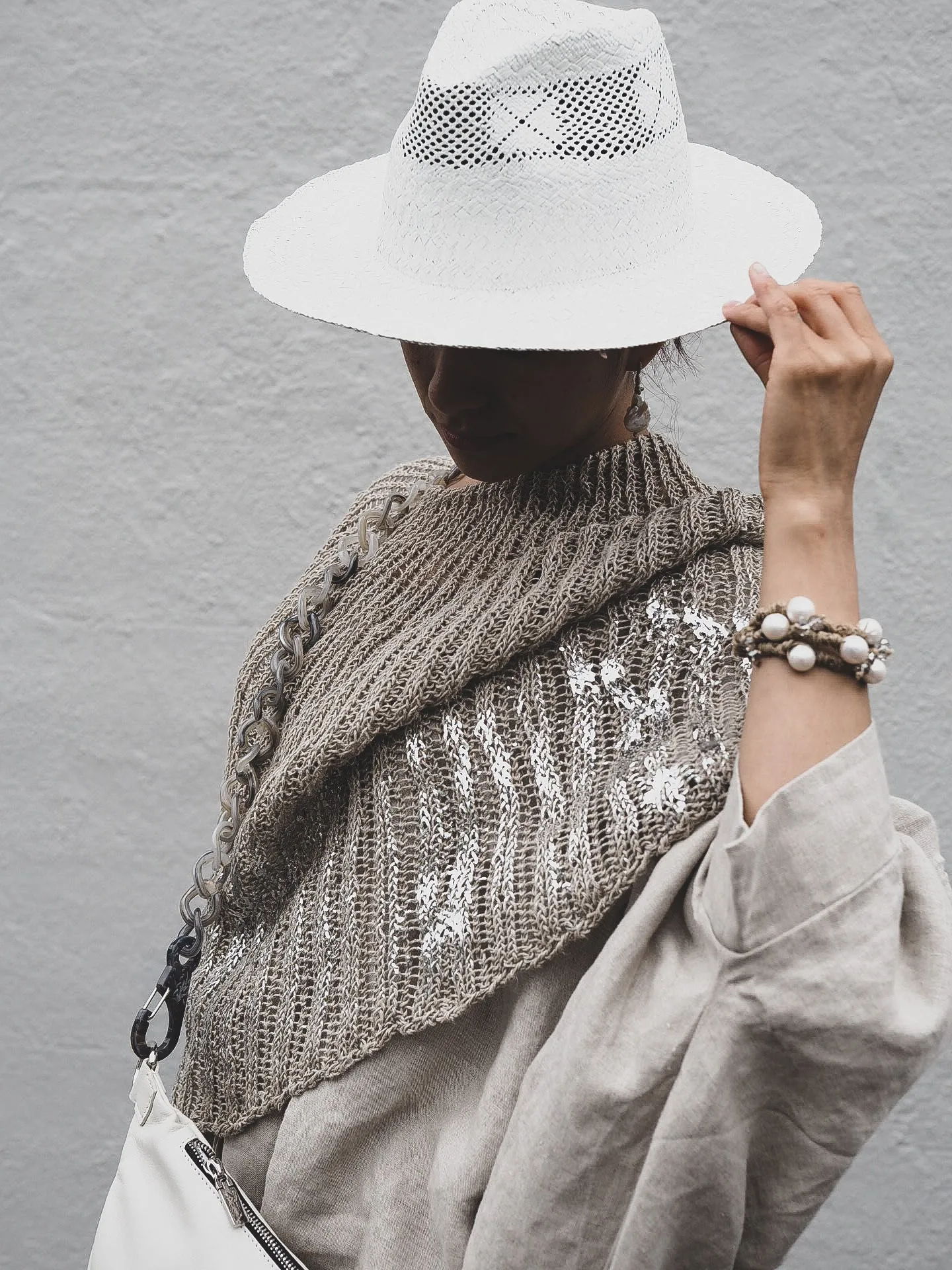 Hand knit shrug (Linen) w/ foil print - Mocca