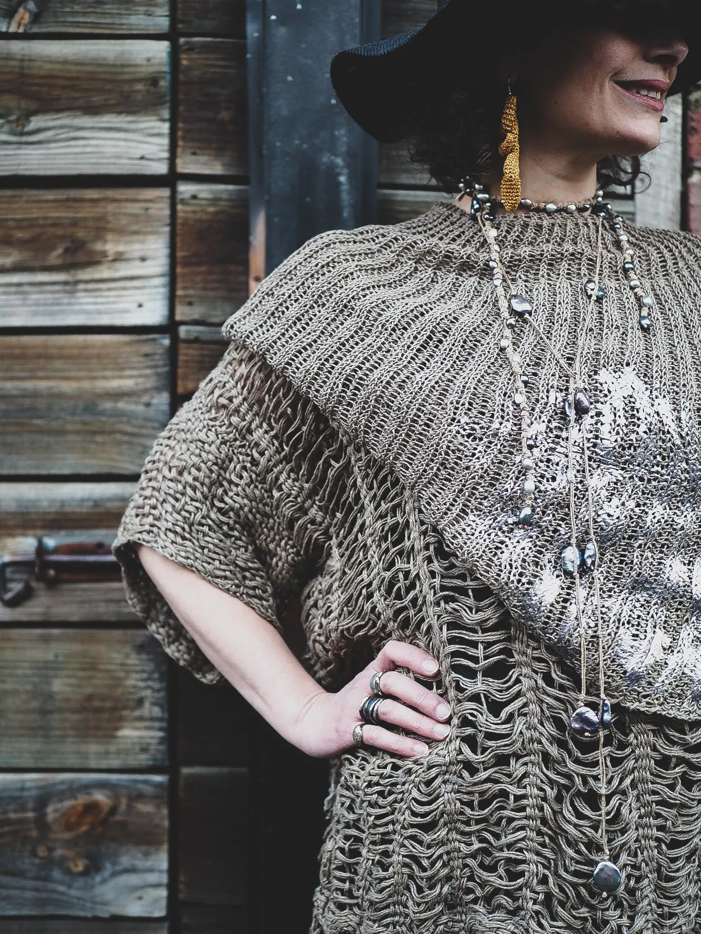 Hand knit shrug (Linen) w/ foil print - Mocca