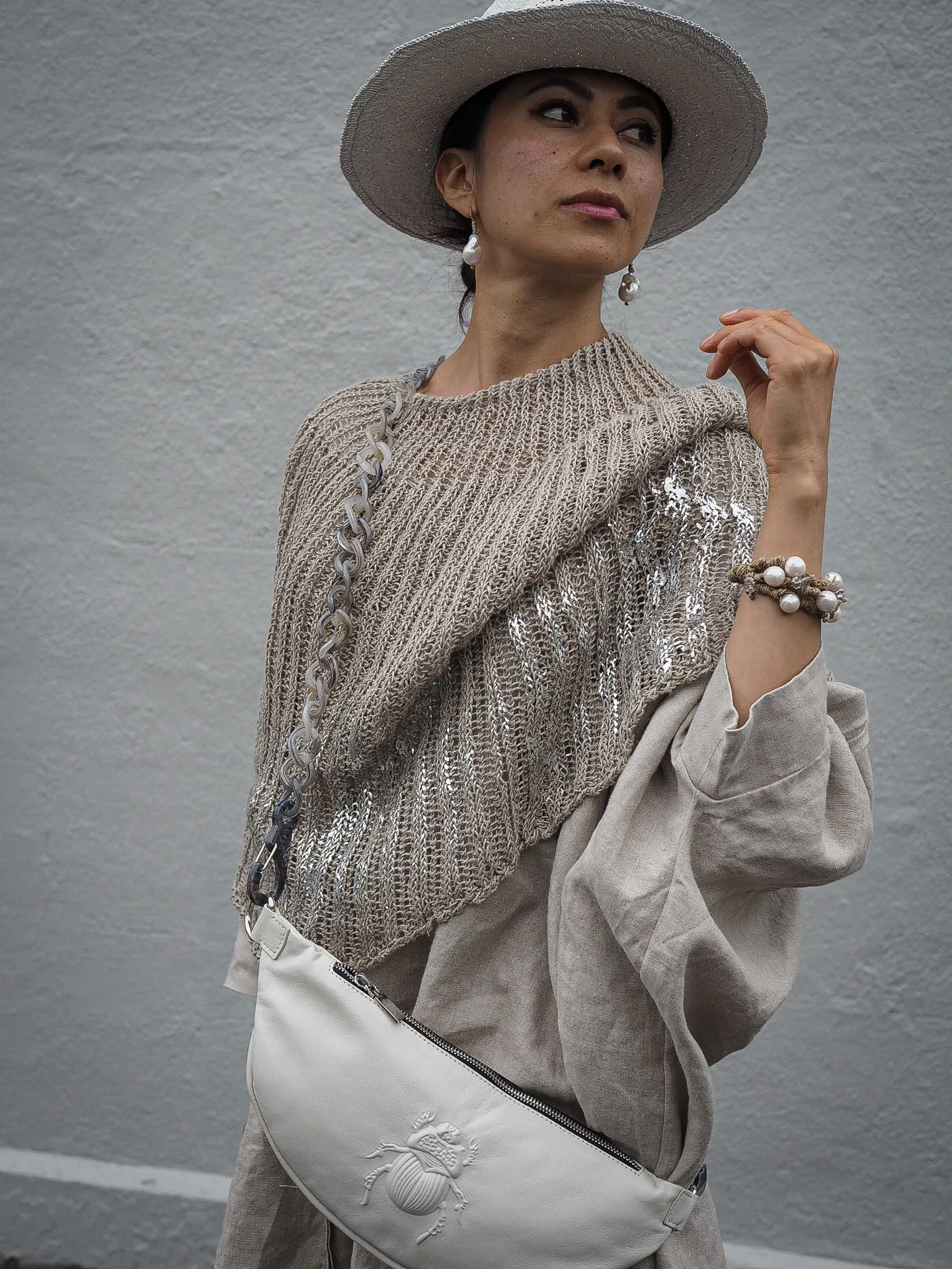Hand knit shrug (Linen) w/ foil print - Mocca